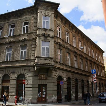 Walnuttree Loft Style Prestige Apartment Budapest Eksteriør billede