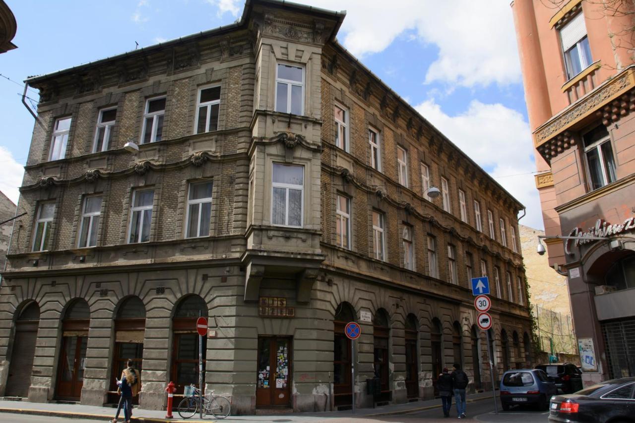 Walnuttree Loft Style Prestige Apartment Budapest Eksteriør billede